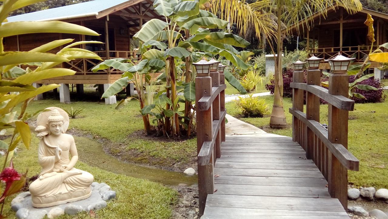 J And H Garden Cabinas Bocas del Toro Eksteriør billede