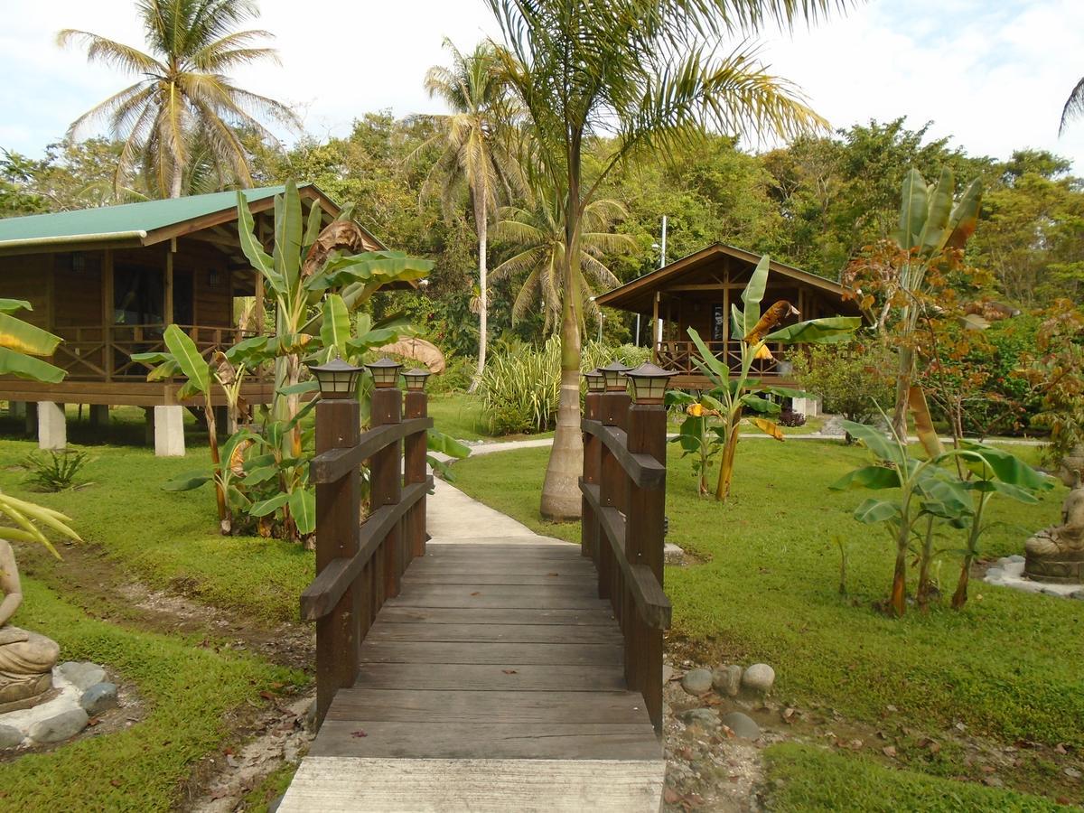 J And H Garden Cabinas Bocas del Toro Eksteriør billede