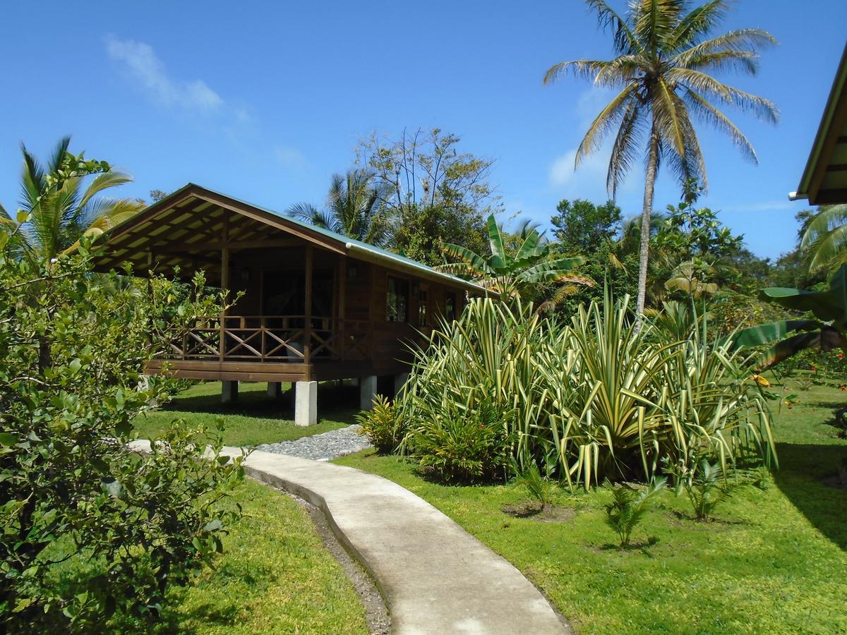 J And H Garden Cabinas Bocas del Toro Eksteriør billede